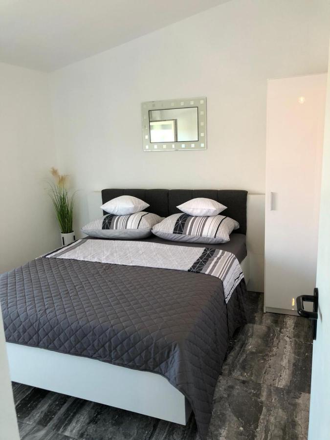 Ferienwohnung Apartman Luce Bibinje Exterior foto